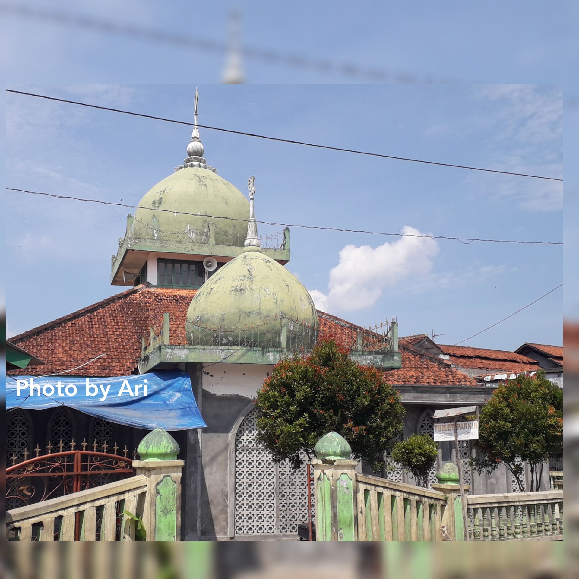 Masjid dekat rumah. Photo by Ari