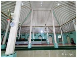 Bagian dalam Masjid (Ruang Sholat) -dokpri