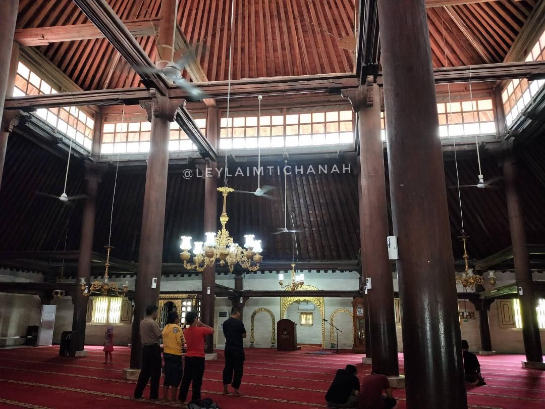 Ruangan Salat di Masjid Gedhe Kauman. Foto: dok. pribadi