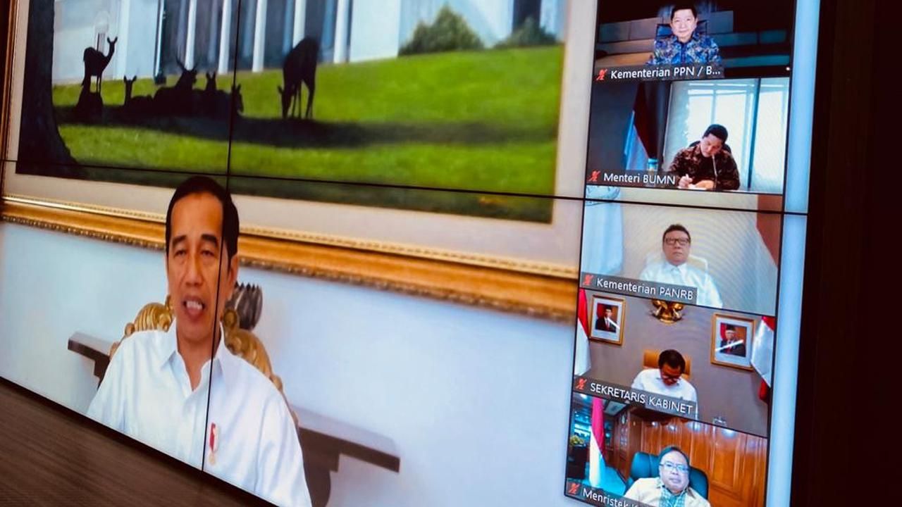 Presiden Jokowi melakukan rapat daring dengan para menteri bawahannya (Foto: Sekretariat Presiden Republik Indonesia).