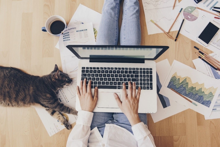 Working from home. Foto: Shutterstock/ thejakartapost.com