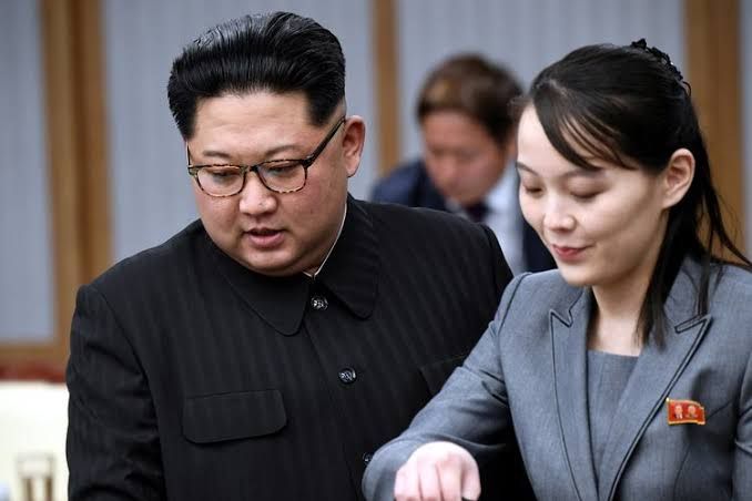 Kim Jong Un bersama saudarinya Kim Yu Jong. Sumber: Kompas.com