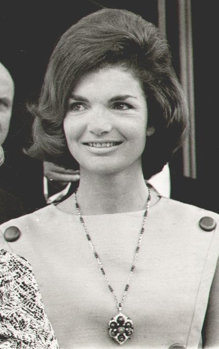 Gaya Rambut Bouffant, Jackie Kennedy Onassis I Gambar : pinterest