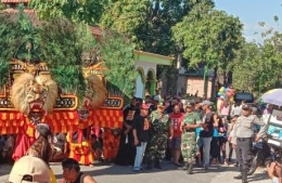 Pergelaran Reog Ponorogo | Sumber: www.kodim-magetan.com