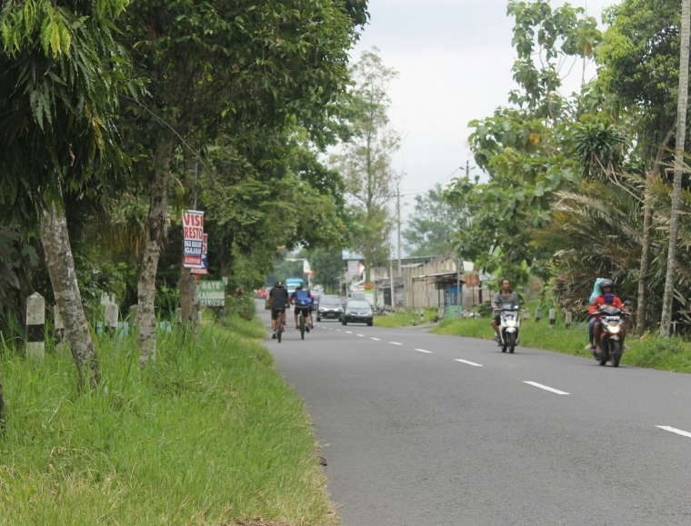 Jl.Palagan TP saat siang (foto:ko in)