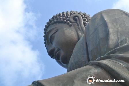 The Big Buddha di Hongkong. Sumber omnduut.com