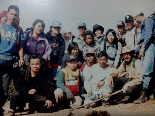 Foto Saya dan rekan-rekan WWF melakukan pendakian.Gunung Kerinci/dokpri