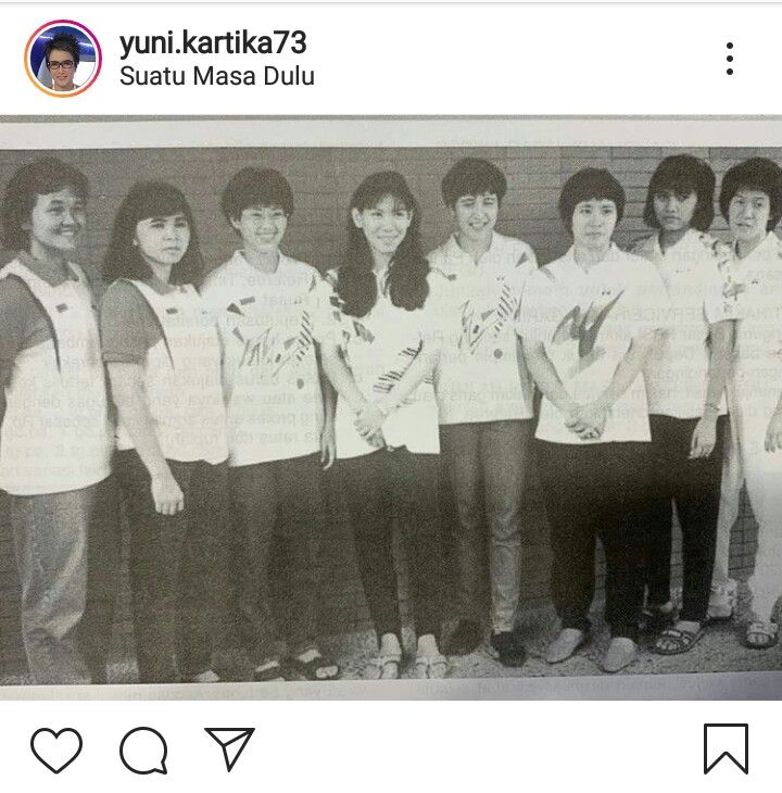 Inilah foto jadul berisi para juara yang kini menjadi legenda bulutangkis Indonesia yang diposting Yuni Kartika bertepatan dengan momentum HUT PBSI ke-69. Semoga, foto itu memotivasi sektor putri bulutangkis Indonesia masa kini untuk lebih berprestasi/Foto: Instagram Yuni Kartika