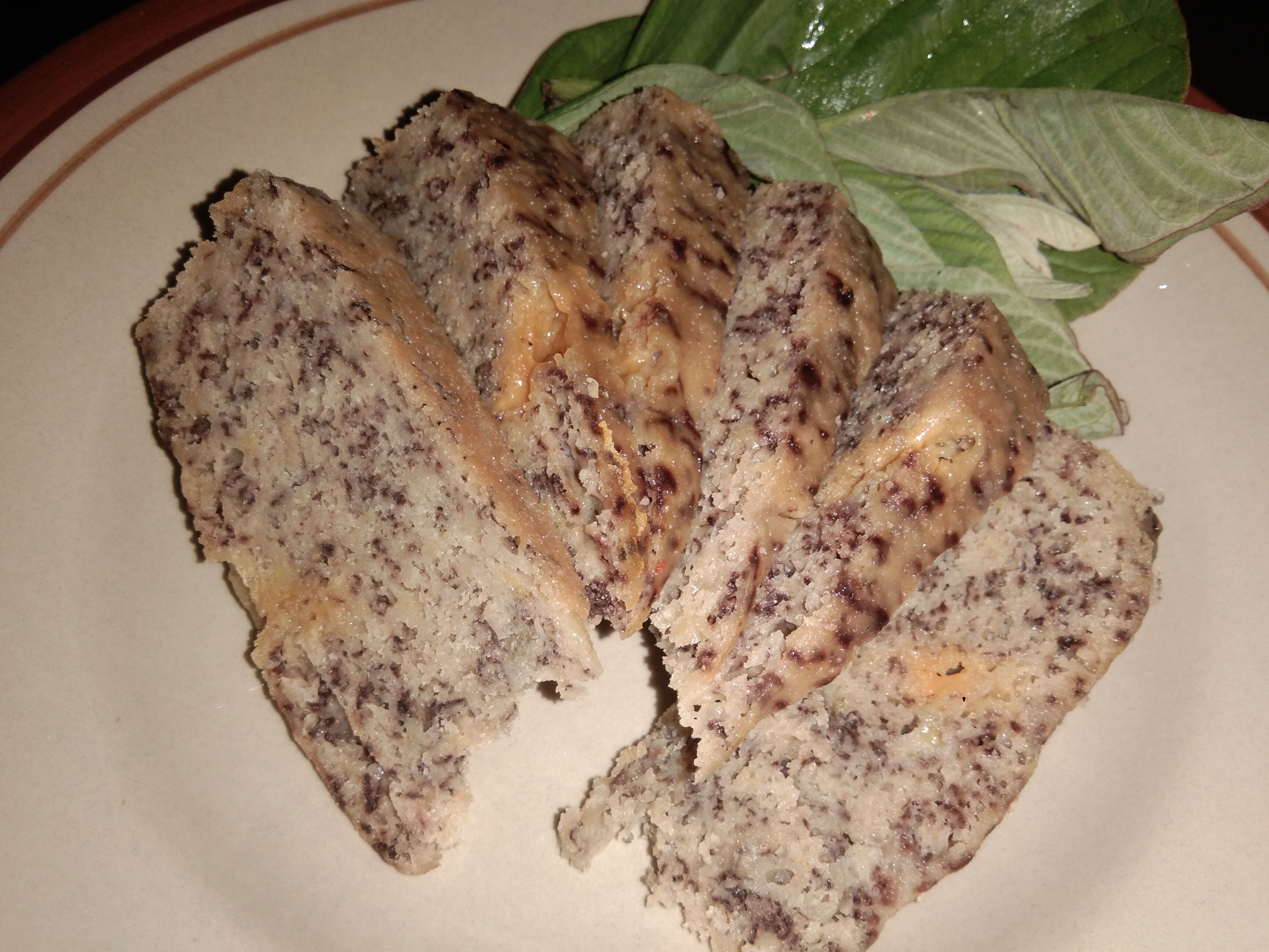 Bolu pisang ambon siap dinikmati. Dokpri