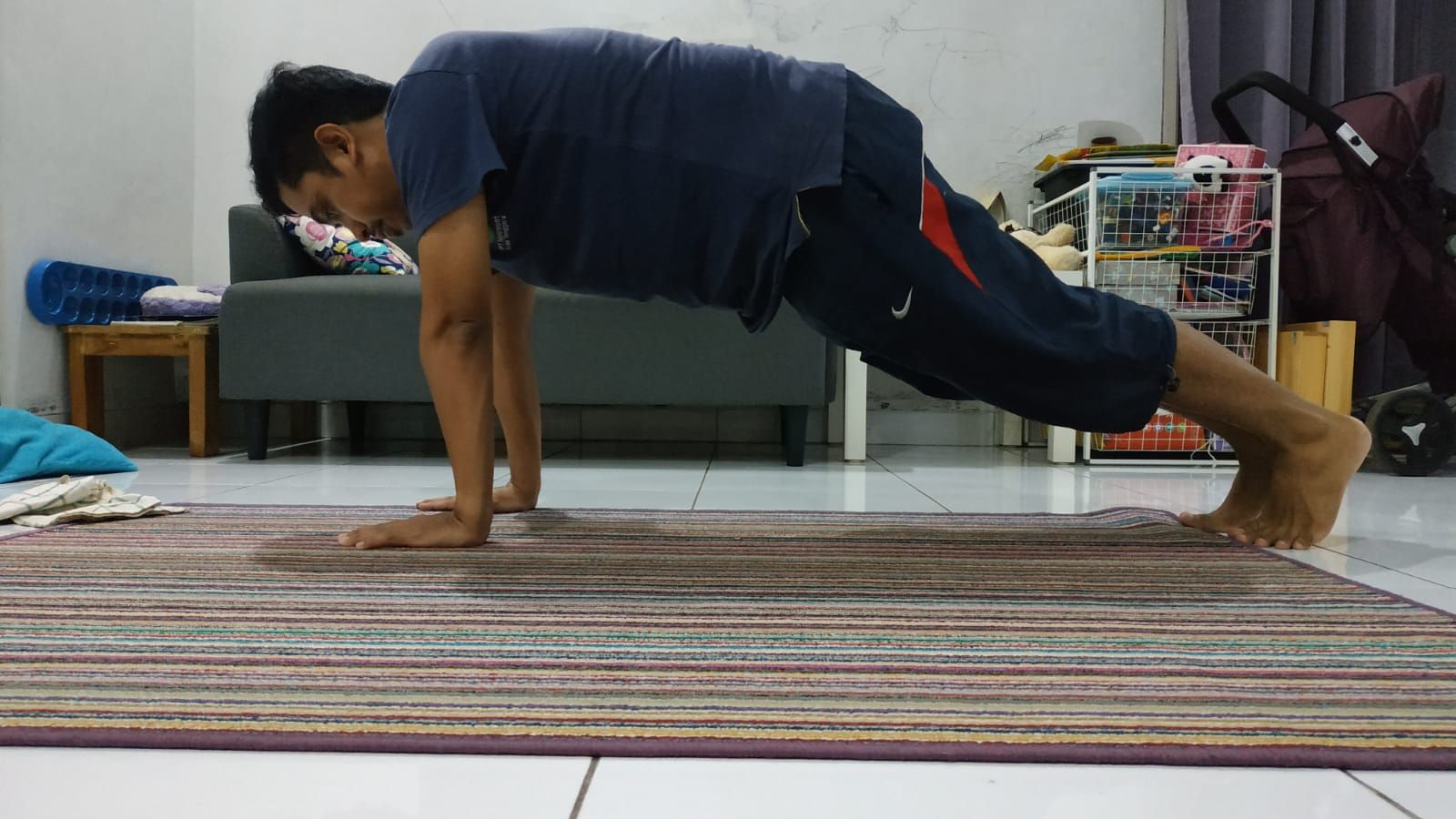 Gerakan plank challenge (dok.pribadi)