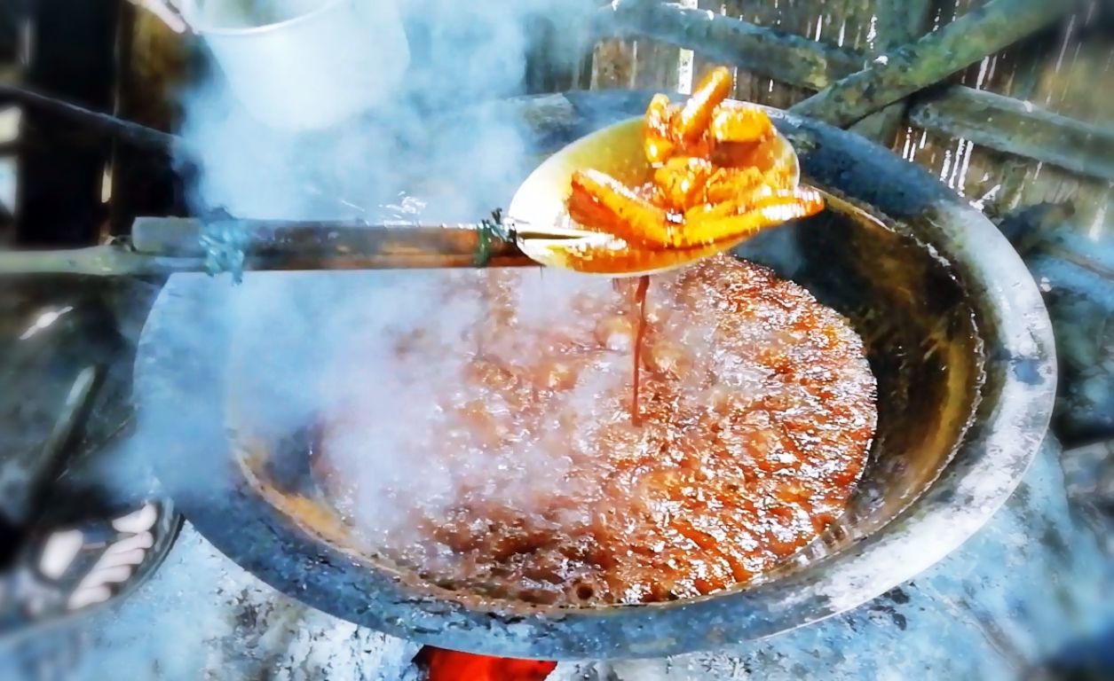 Menangkap pisang dan keladi yang sudah 