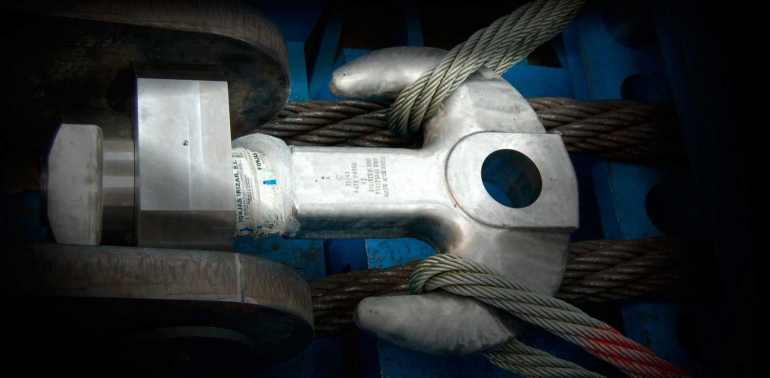 irizar-hook-blocks-test-5ebac097097f367bcc61e5f2.jpg