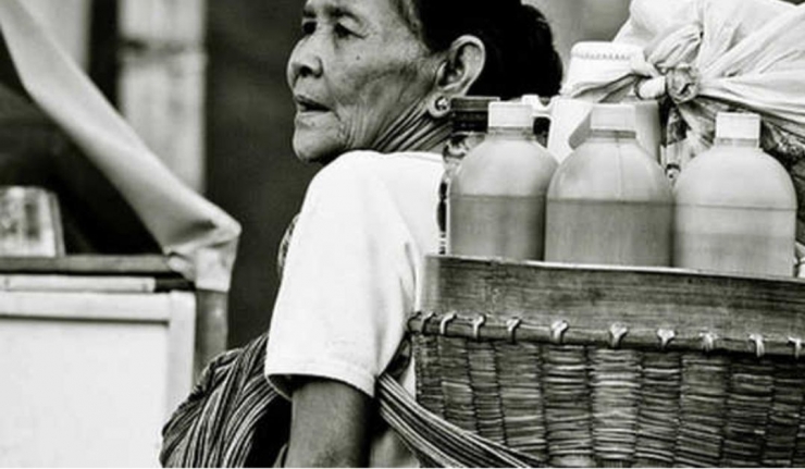 Foto Artikel : Protokol COVID-19 bagi Jamu Gendong: Suatu Model Normal