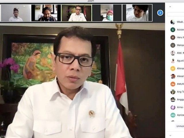 MenParEkraf gelar Vidcon bersama para Ketua GenPI se-Indonesia (12/05/20).