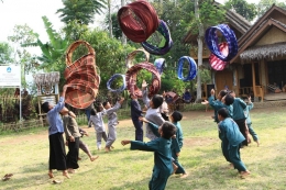 Permainan Alung Sarung yang menantang dan asyik - Sumber Foto: budayajawa.id 
