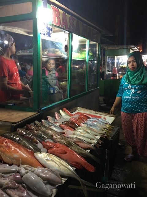 Warung ikan bakar (dok.Gana)