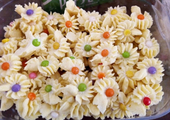 Kue Kering Mawar Centil. Gambar: cookpad.com / ilmafidyanika