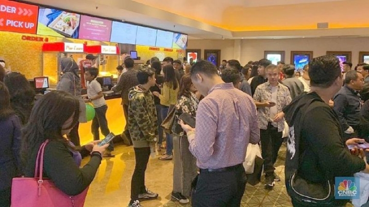 www.cnbcindonesia.com/news/20200304152507-4-142474/corona-masuk-ri-bioskop-siapkan-cairan-pembunuh-virus