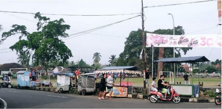 Kondisi Masyarakat di Daerah Manonjaya, Tasikmalaya pada akhir bulan April yang lalu. Sumber : Dokumen Pribadi