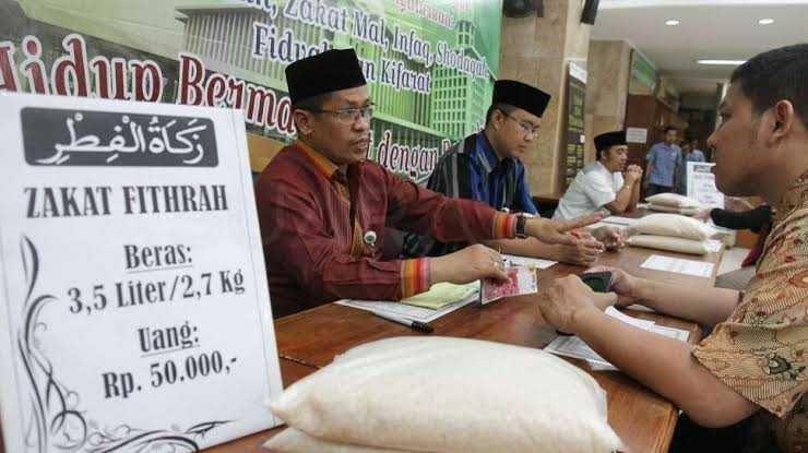 Bersihkan harta melalui sedekah dan zakat | suara.com