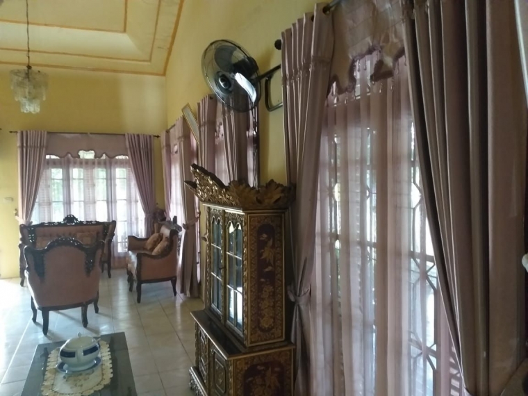 Bagian dalam dicuci berkala. Bagian luar, saat lebaran saja hehe. Dokpri.