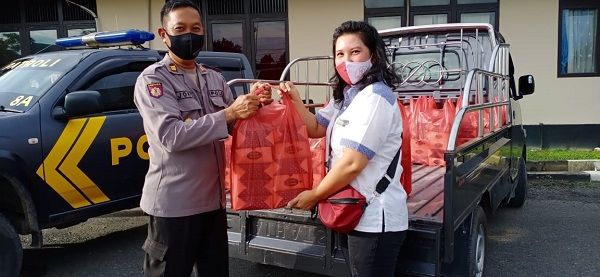 Penyerahan nasi kotak buka puasa/dok.Fogoromas Jakarta