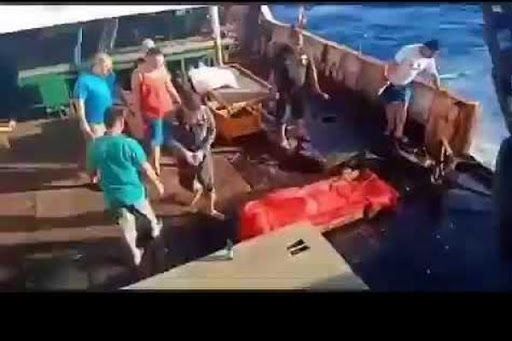 Kabar pelarungan jenazah (buriel at sea) ABK WNI oleh kapal tiongkok yang sempat viral beberapa waktu yang lalu