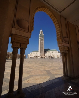 Masjid Hassan II. Sumber: Akun IG@tonnysyiariel