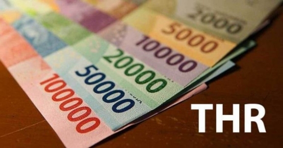 Gambar uang untuk THR (Sumber: Lampung Post)