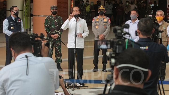 Presiden Jokowi mengunjungi Summarecon Mall Bekasi. Sumber: Tempo.co