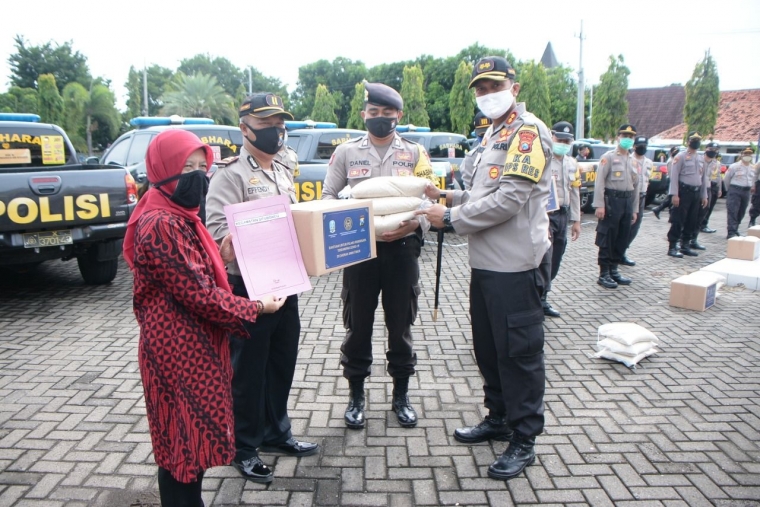 istimewa