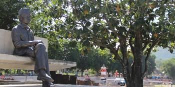 Patung Bung Karno di bawah pohon sukun (Kompas.com)