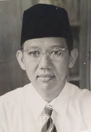 KH. Wahid Hasyim (Sumber Gambar: docplayer.info)