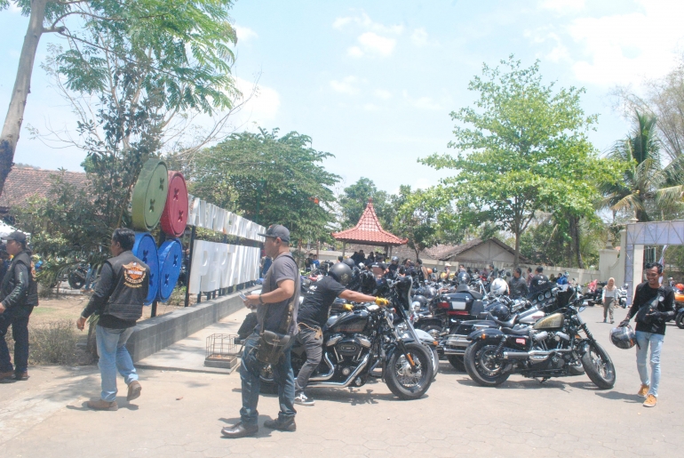 Komunitas Harly Davidson Yogyakarta di Desa Wisata Wukirsari