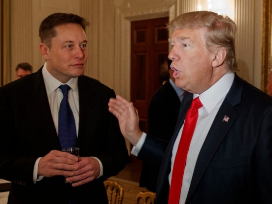 Elon Musk bersama Donald Trump |Source : Bussinesinsider.com