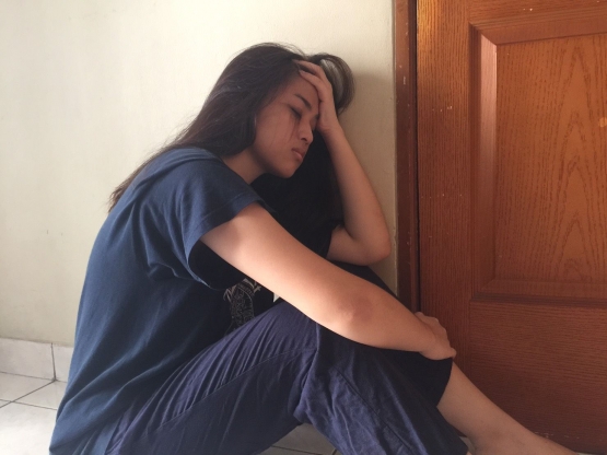 Some people are feeling scared and anxiety during this pandemic (Photo by: Crysania Suhartanto)