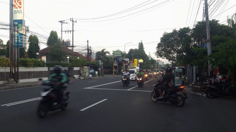 Kondisi Jalan Kaliurang di depan BNI UGM pada Kamis (4/6/2020) sore| Dokumentasi pribadi