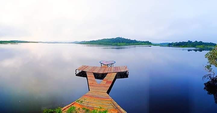 Spot foto di Danau Laet
