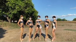 Parodi babak bikini Miss Universe edisi karantina korona dengan masker. - YT Parodivas SC pribadi