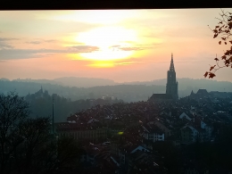 Sunset di Bern. Sumber: Koleksi Pribadi