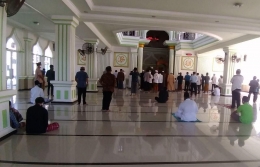 Ibadah Sholat Jum'at di Masjid Al Istiqomah (dokpri)