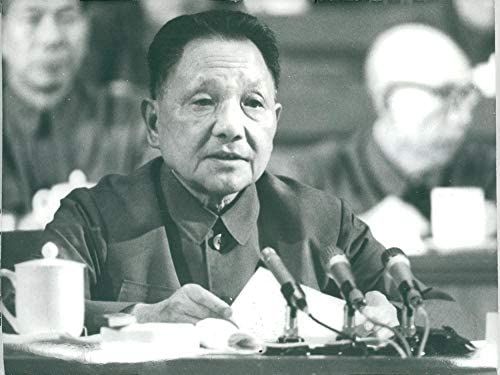 Deng Xiaoping/Sumber : Amazon.com