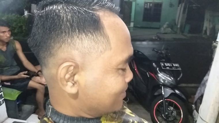 Ganteng Maksimal dengan Gaya Rambut Super Keren 2021 Ganteng Maksimal dengan Gaya Rambut Super Keren 2021