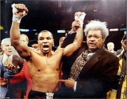 Mike Tyson dan Don King I Gambar : Reuters