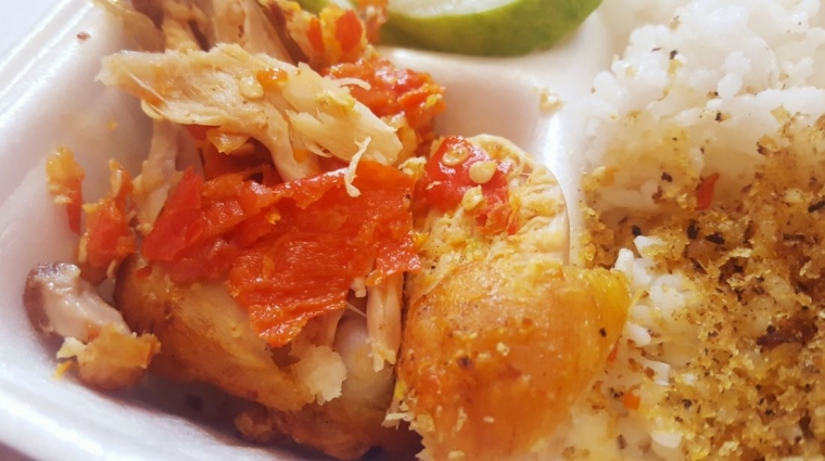 Ayam geprek (dok. pri).