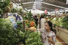 Fresh Market Bintaro dengan transaksi digital (Kontan.co.id)