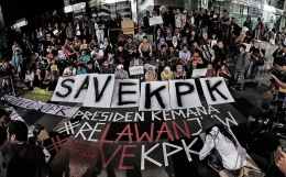 Foto : Indonesian Corruption Watch Support KPK