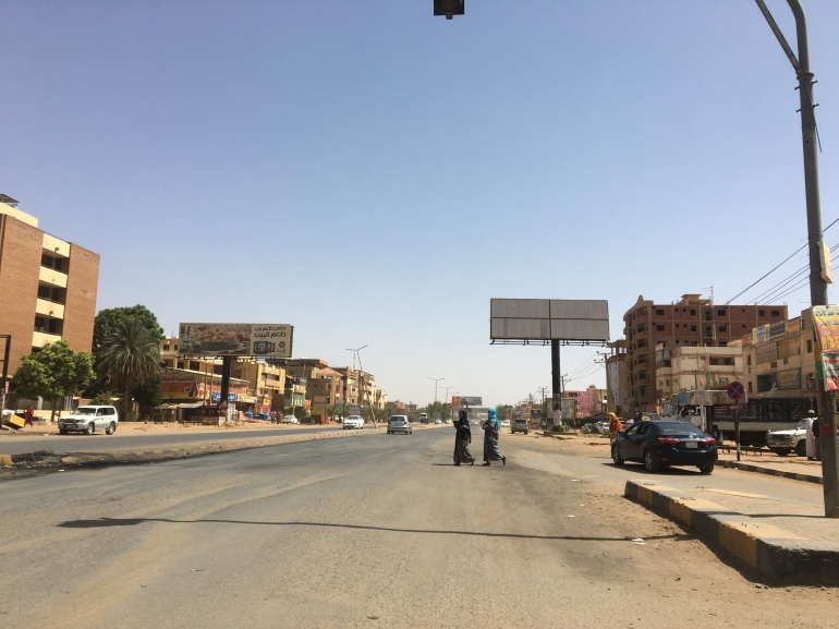Kondisi jalanan kota Khartoum yang lengang karena pemberlakuan lockdown. Sumber foto: Pribadi