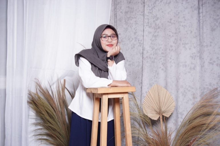 Indri Rahmawati (Staff Public Relation DEM Semarang) | Dok. pribadi