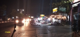 Pasar Tungging Malam Jumat di Km.7 A. Yani | @kaekaha